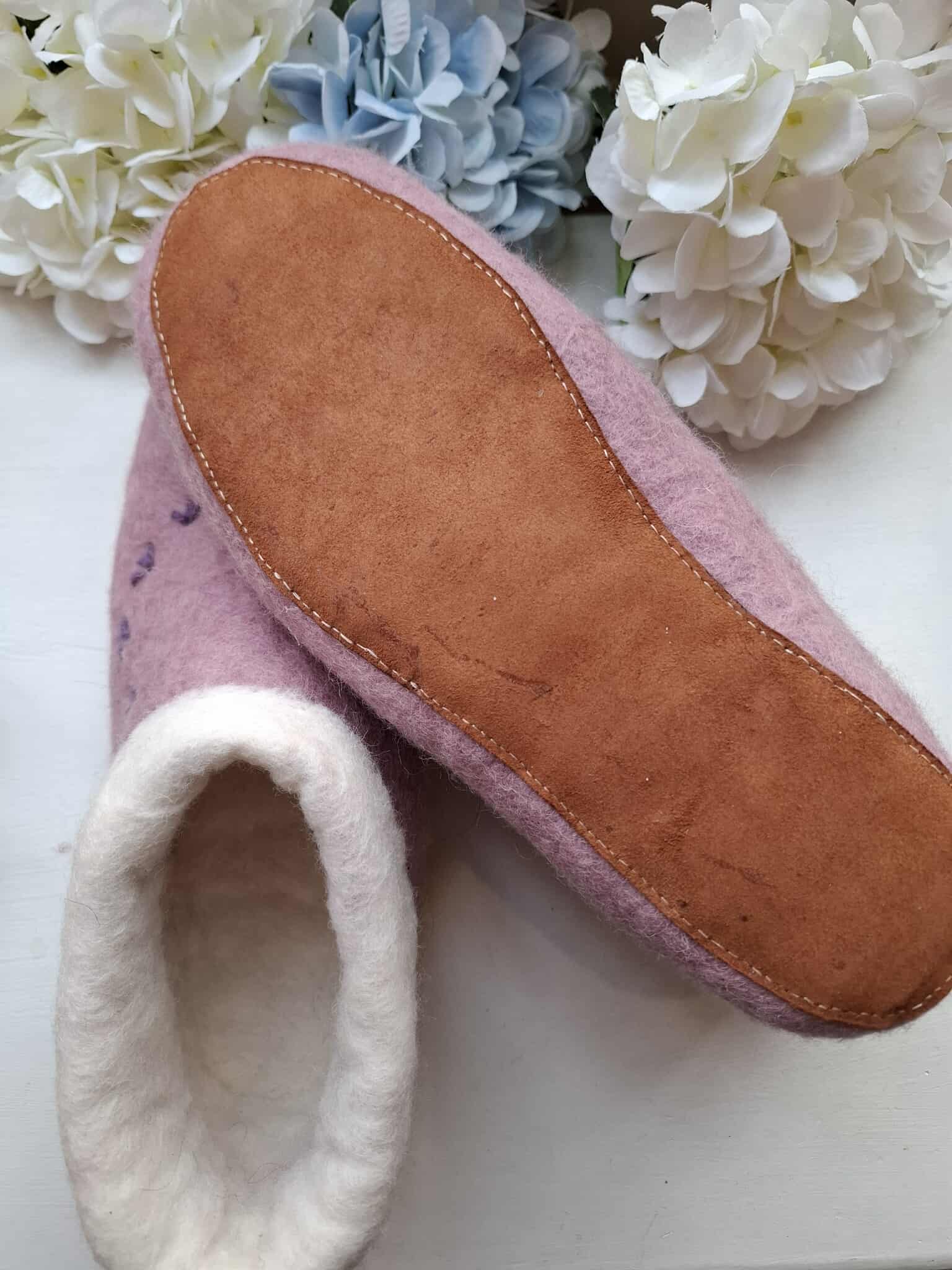 Vanaroosad vilditud sussid, suurus 42 - Image 3