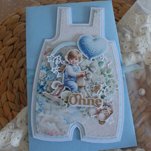 Valget ja helesinist värvi õnnitluskaart ümbrikuga