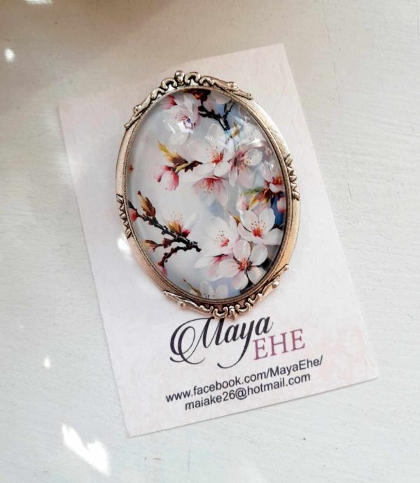 Brooch