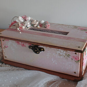 Handmade box for tissues