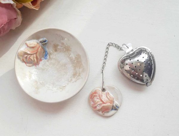 Tea strainer and platter