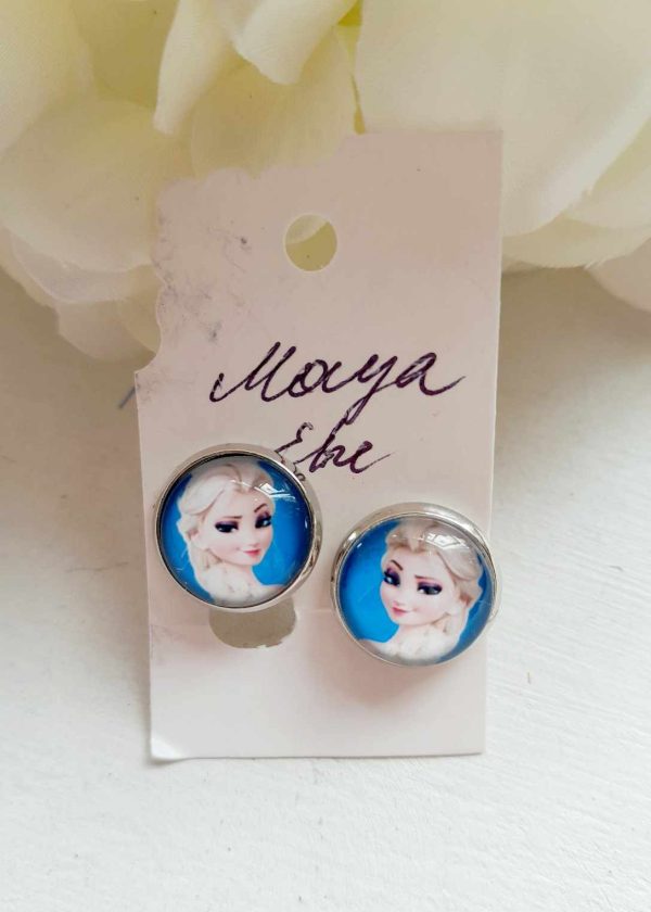 Earrings with a picture