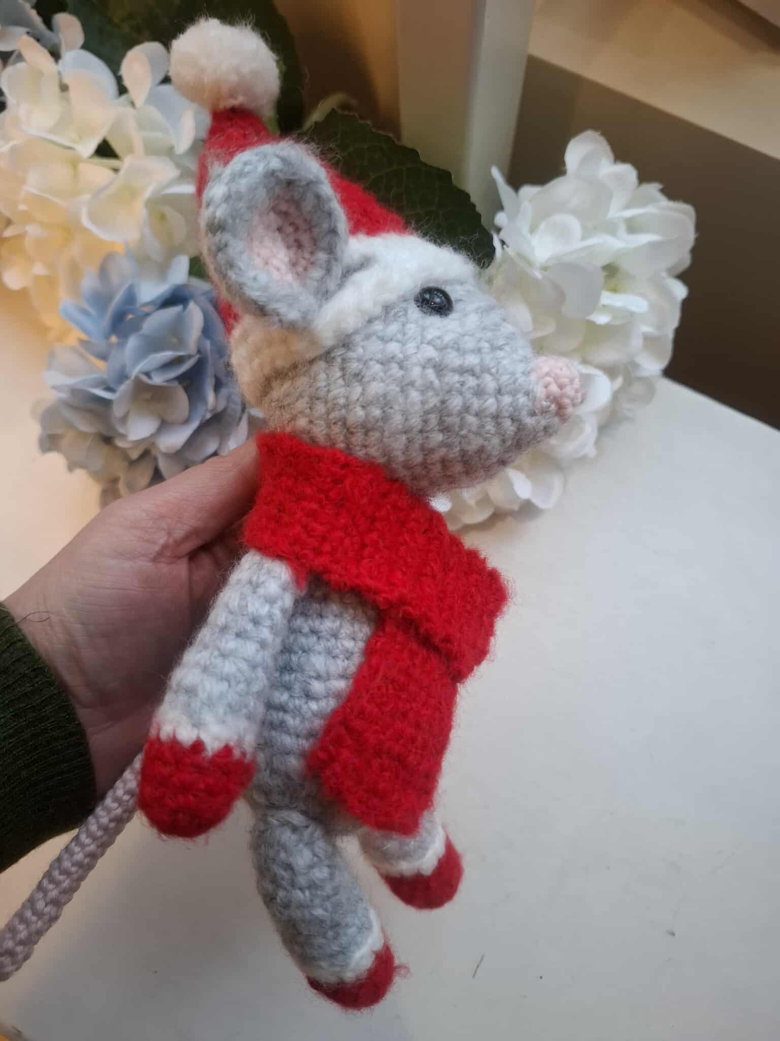 Heegeldatud hiir "Päkapikk" talvistes rõivastes - Image 2