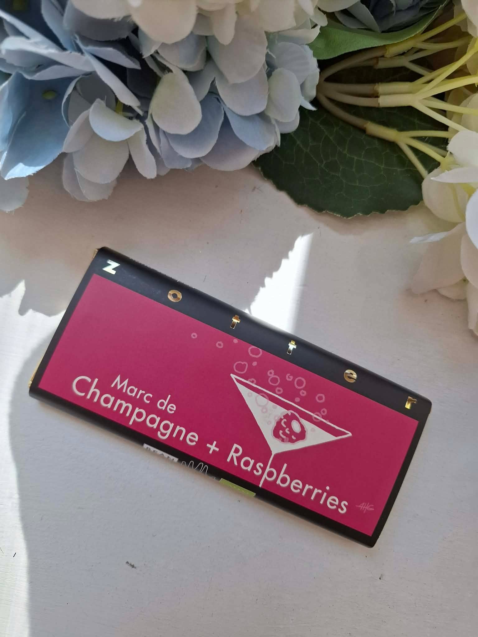 Täidisega šokolaad "Marc de Champagne+Raspberries"