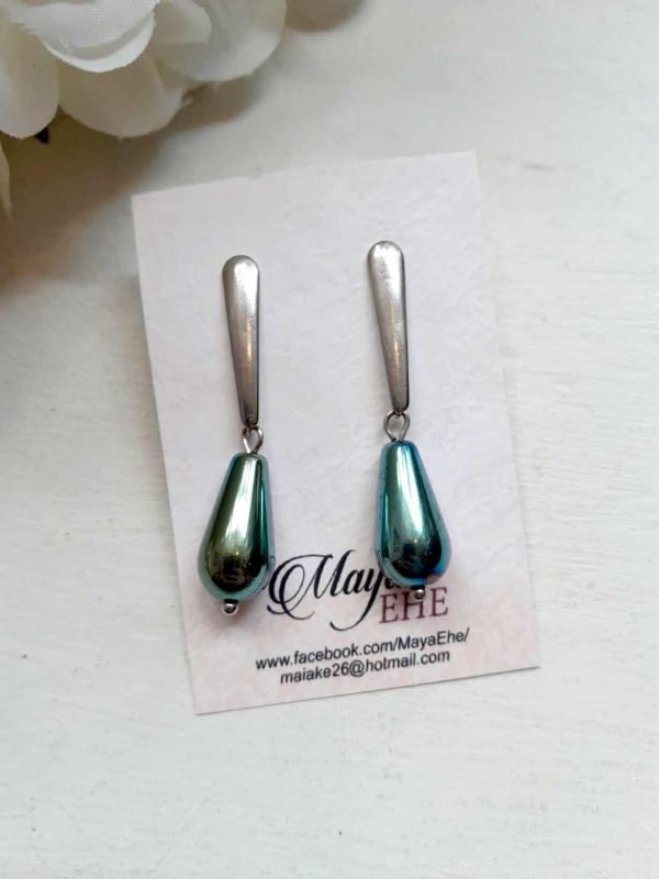 Earrings with hematite