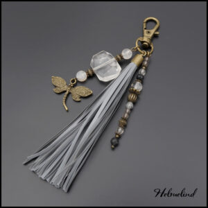 Külluslik helkiv ripats "Kiil" mäekristalli ja rutiilkvartsiga