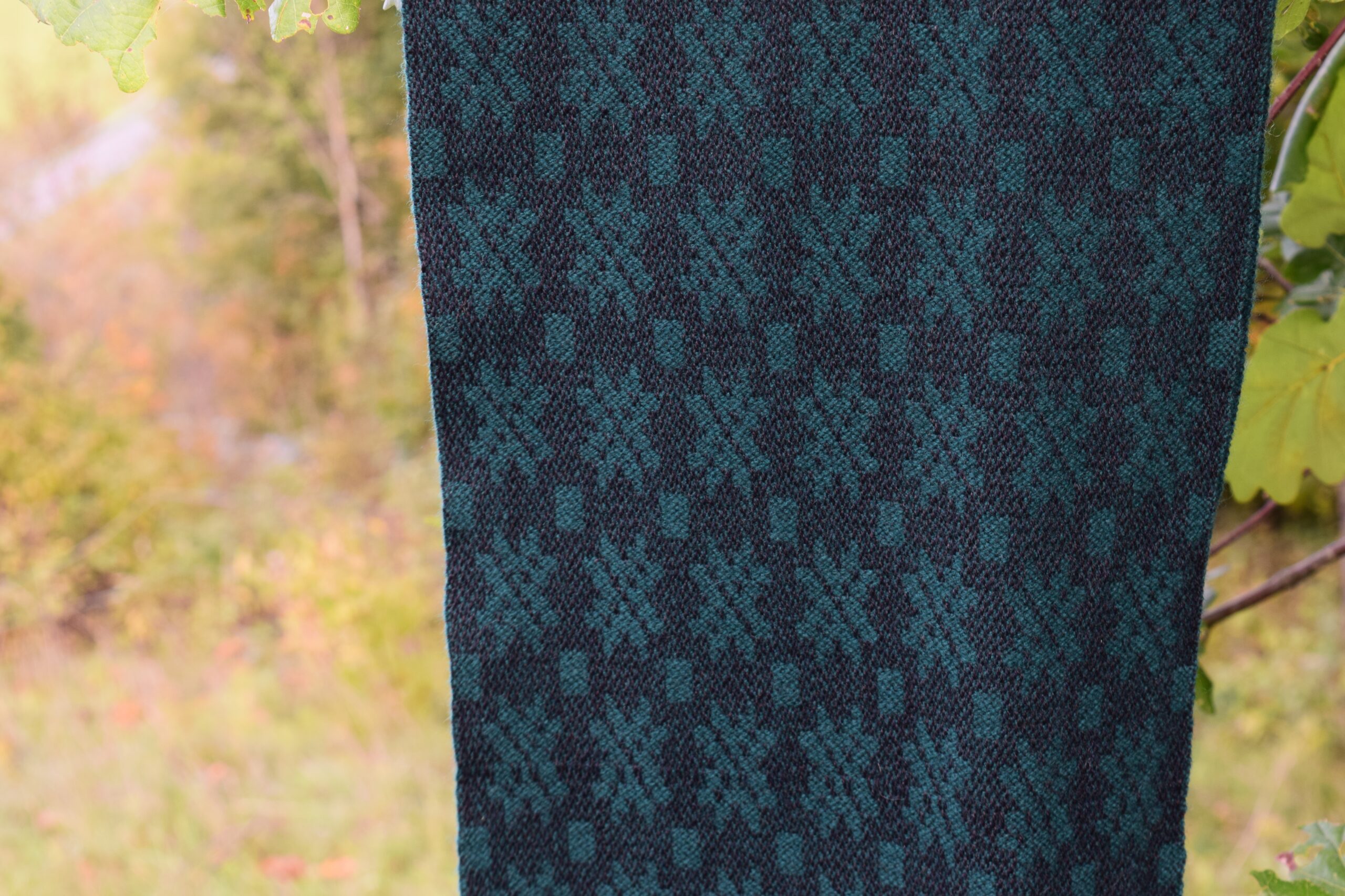 Kangastelgedel Kootud roheline Sall - Image 2