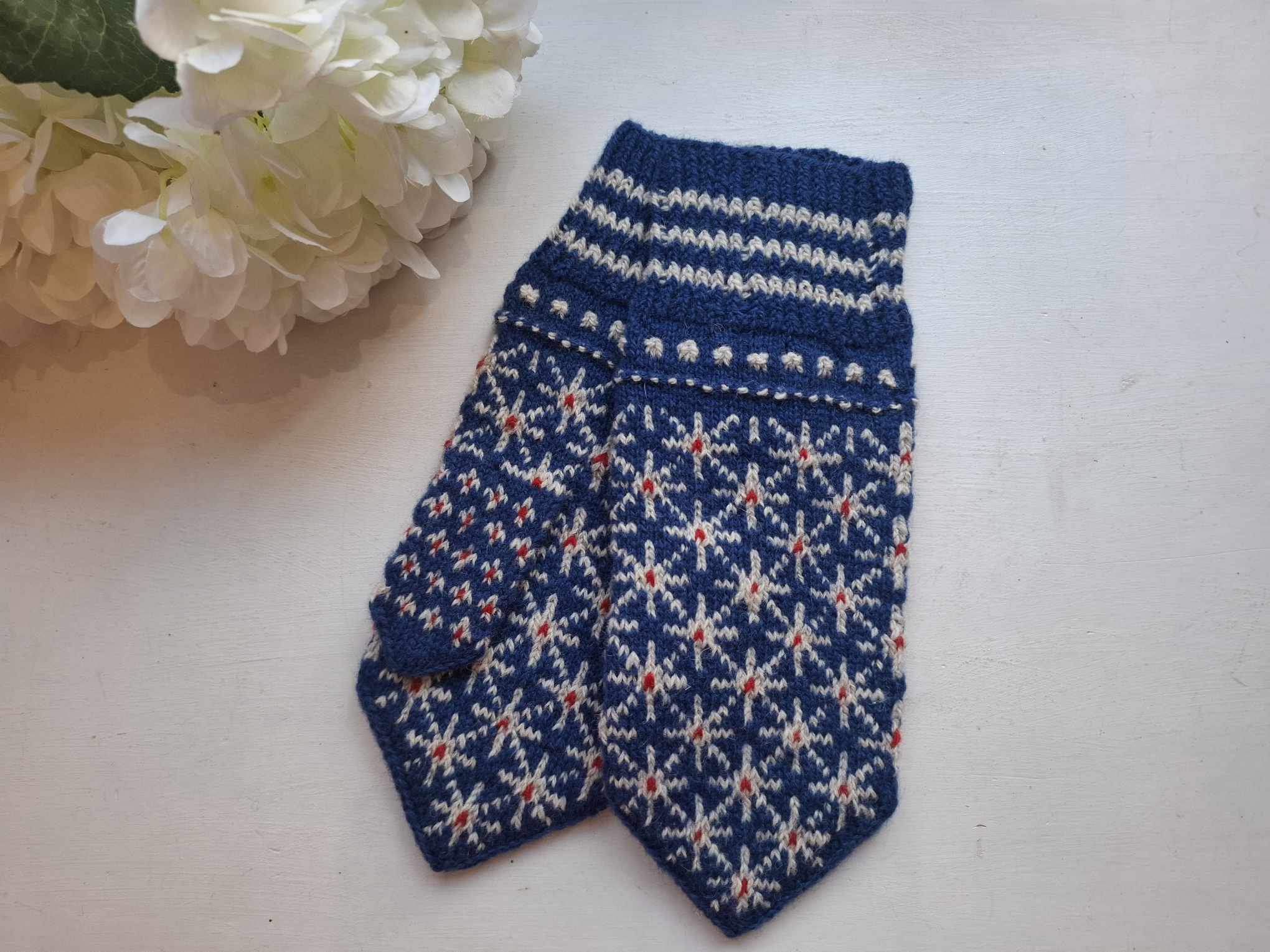 Käsitsi kootud kirikindad