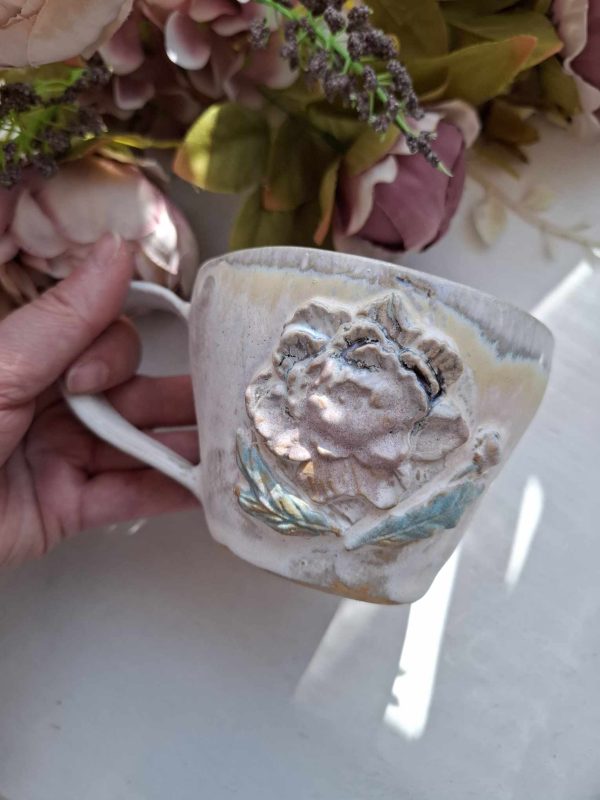 Handcrafted cup