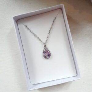 necklace made of dried flowers and epoxy resin