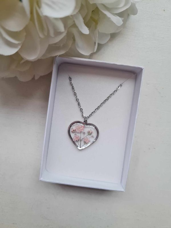 necklace made of dried flowers and epoxy resin