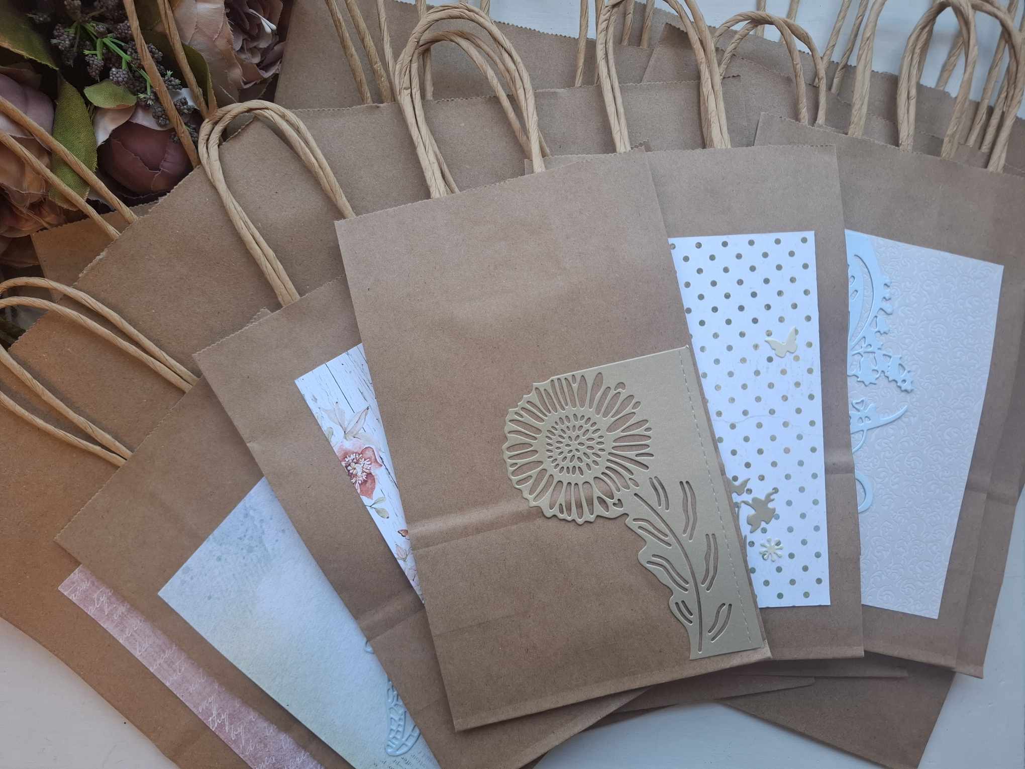 Kaunistatud kinkekott