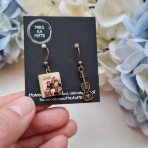 Kõrvarõngad "Raamat Kevade ja viiul", pronks toon