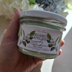 Sojavahast aroomiõlidega lõhnaküünal "Bergamoti-apelsini"