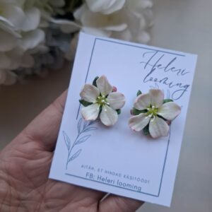 Kaunid fimosavist kõrvarõngad "Õunapuu õied"