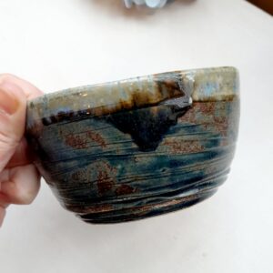 Käsitsi meisterdatud kauss "Öise raba sosinad"