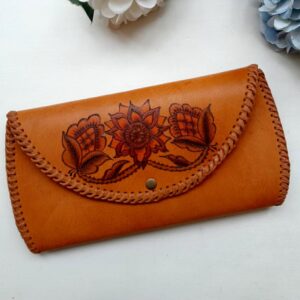Nahast meisterdatud kott "Imelised lilled"