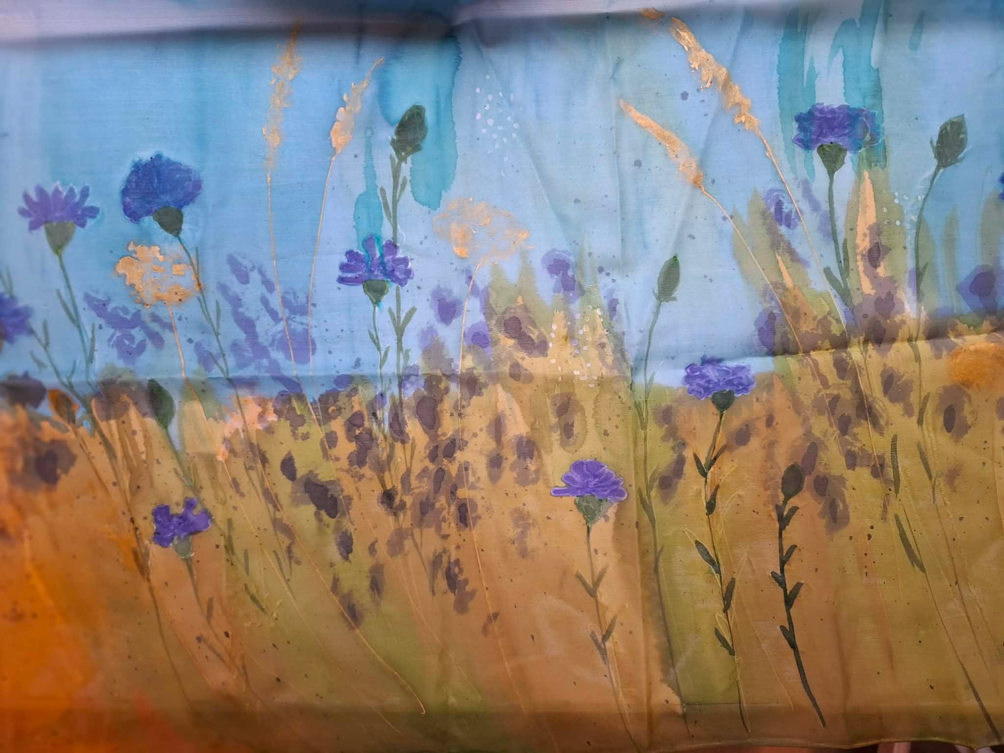 A hand-painted silk scarf - Image 2