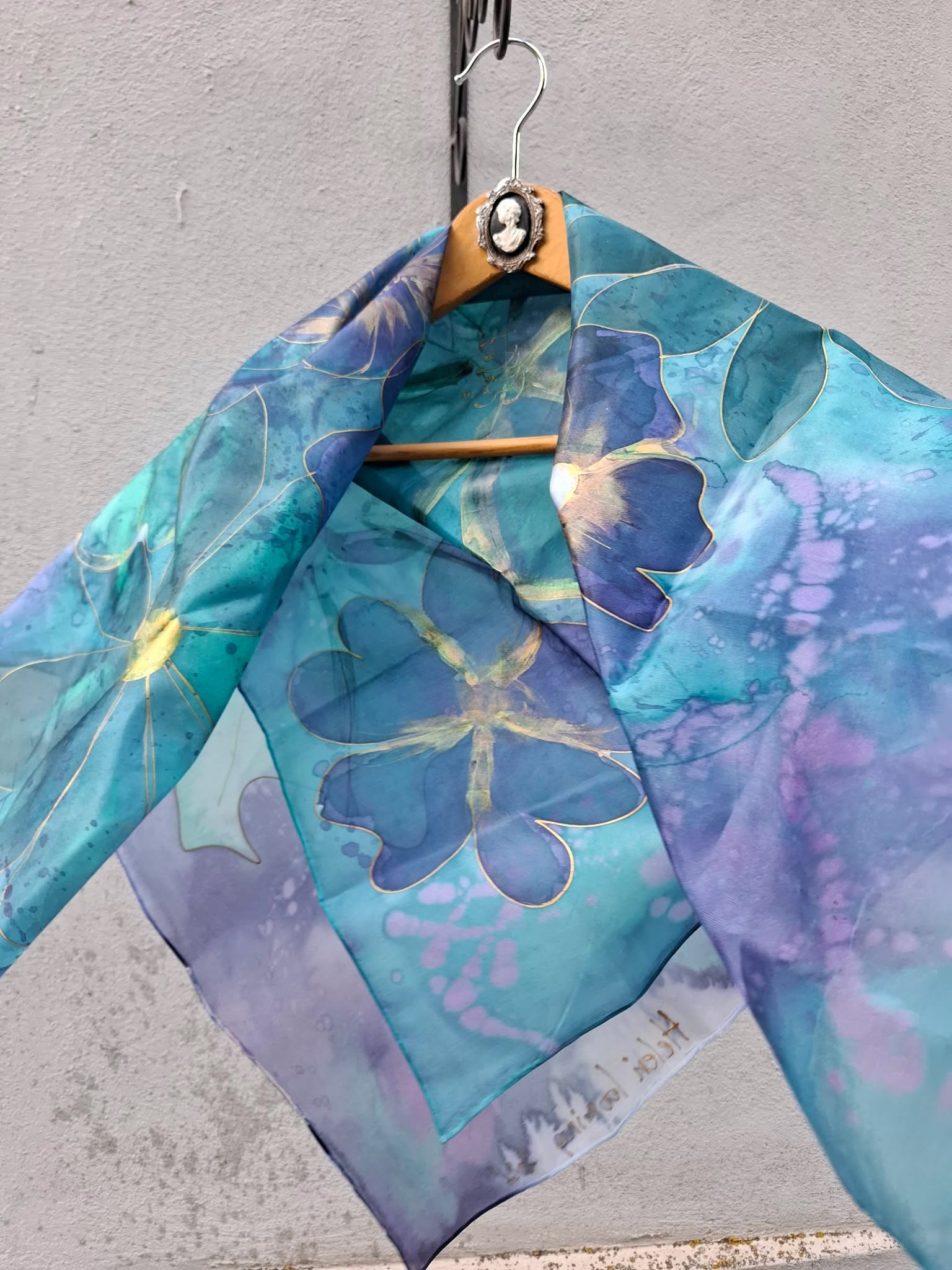 Hand-painted silk scarf - Image 2