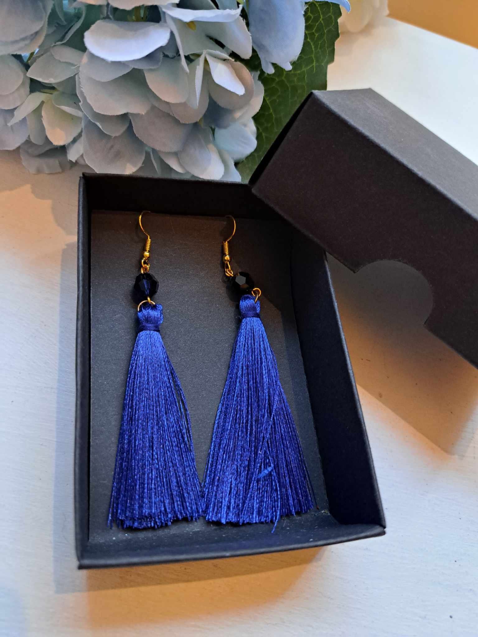 Käsitsi meisterdatud kaunid kõrvarõngad