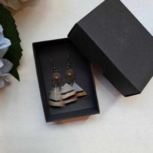 Kaunite sulgedega kõrvarõngad