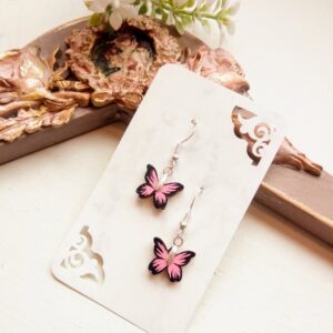 Puidust kõrvarõngad "Pisikesed roosad liblikad"