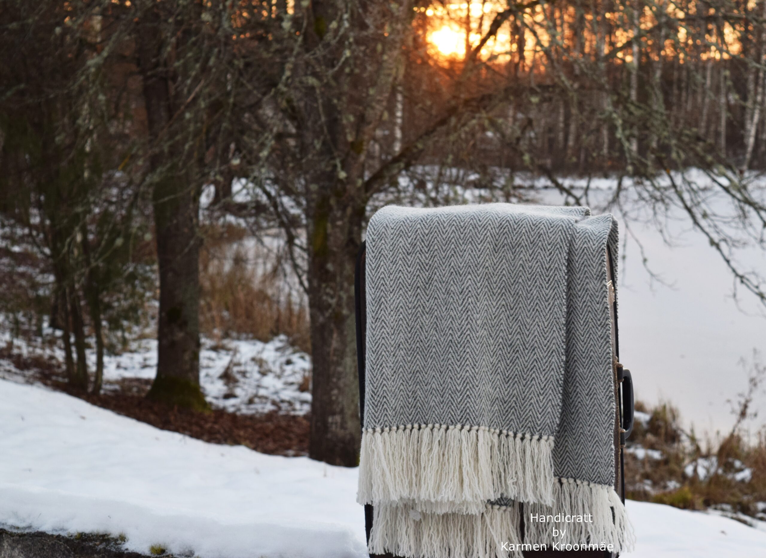 Sõba - Kalasaba valge ja tumehall