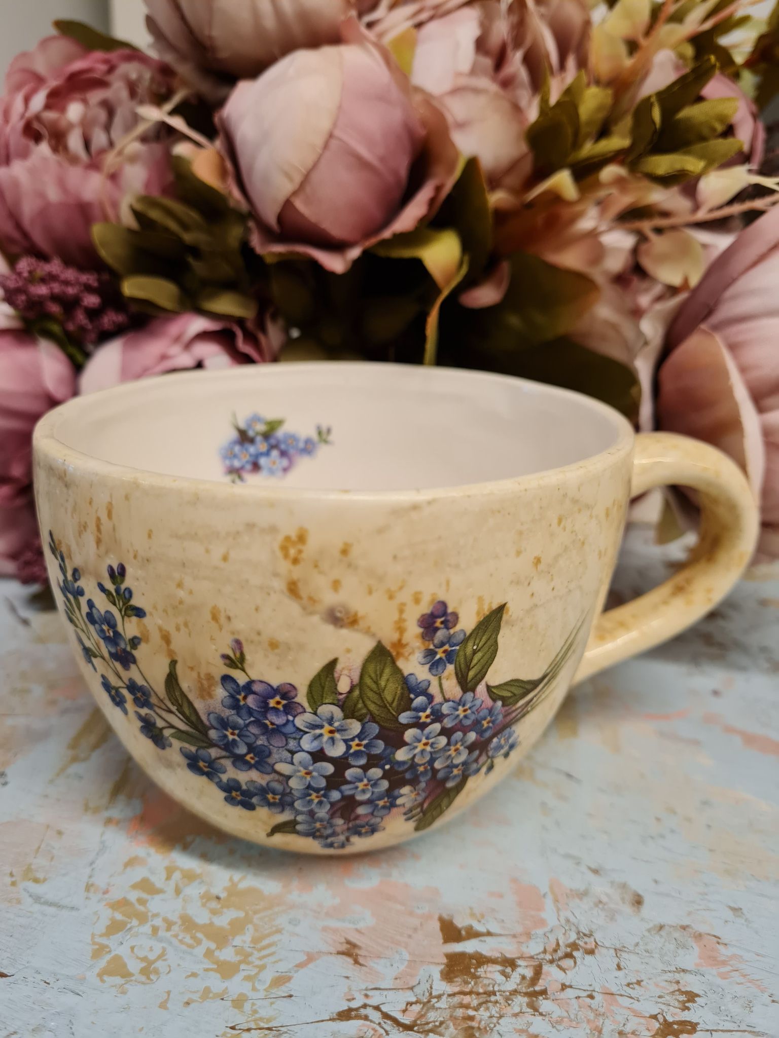 Kaunite meelespeadega kruus