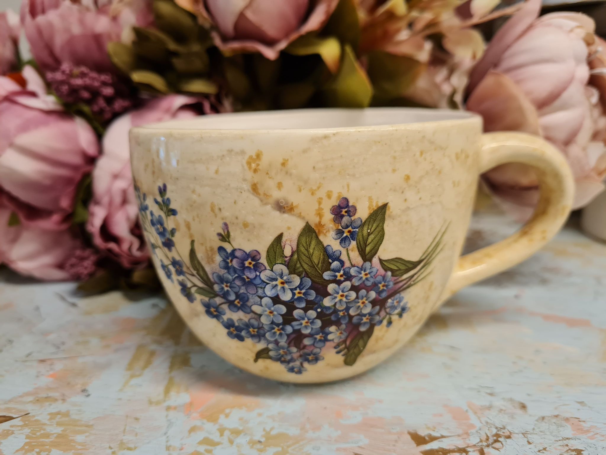 Kaunite meelespeadega kruus