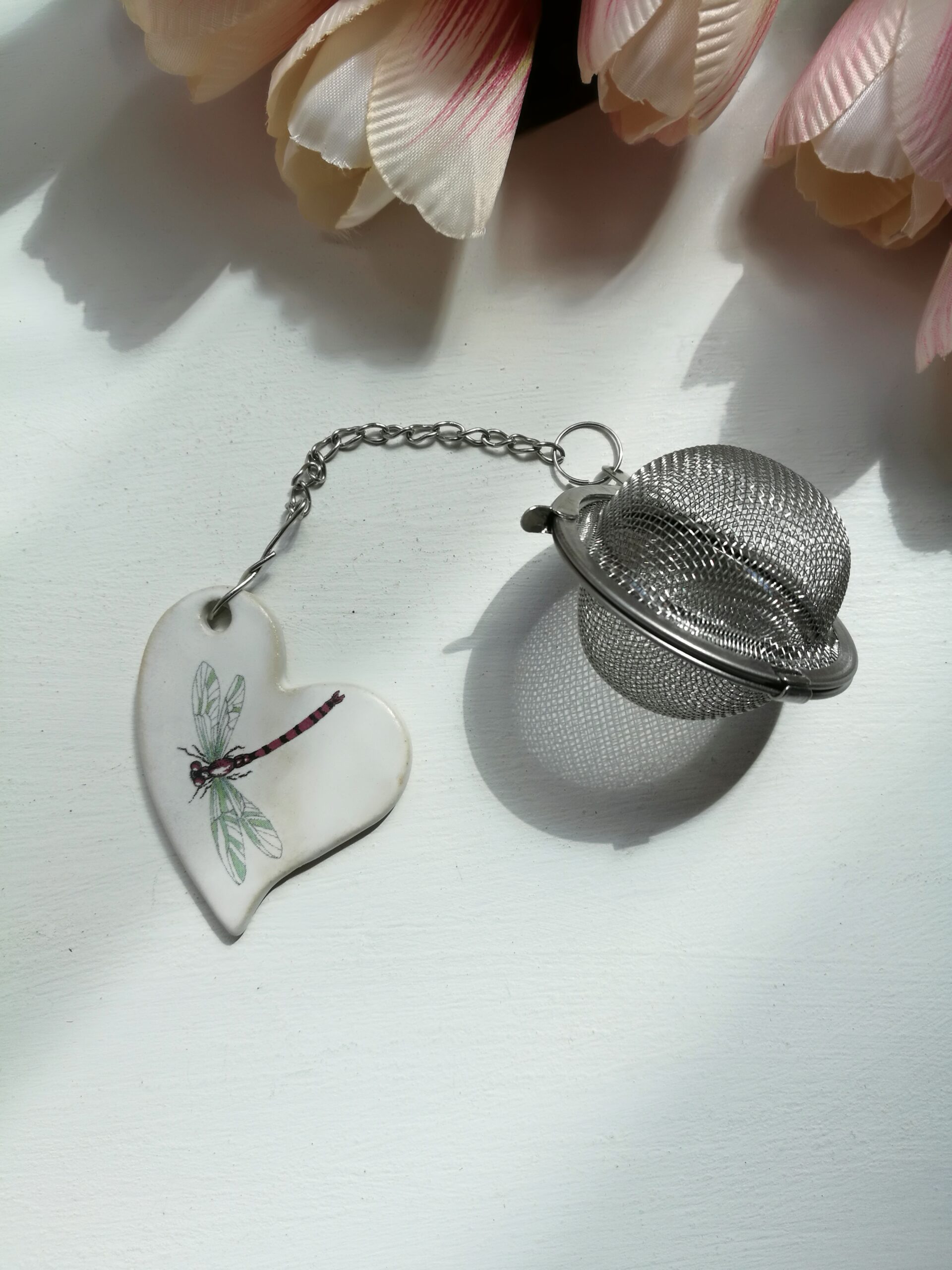 Teesõel kiili pildiga