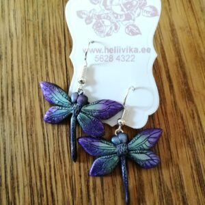 Rohelise ja lilla läikeliste kiilidega kõrvarõngad