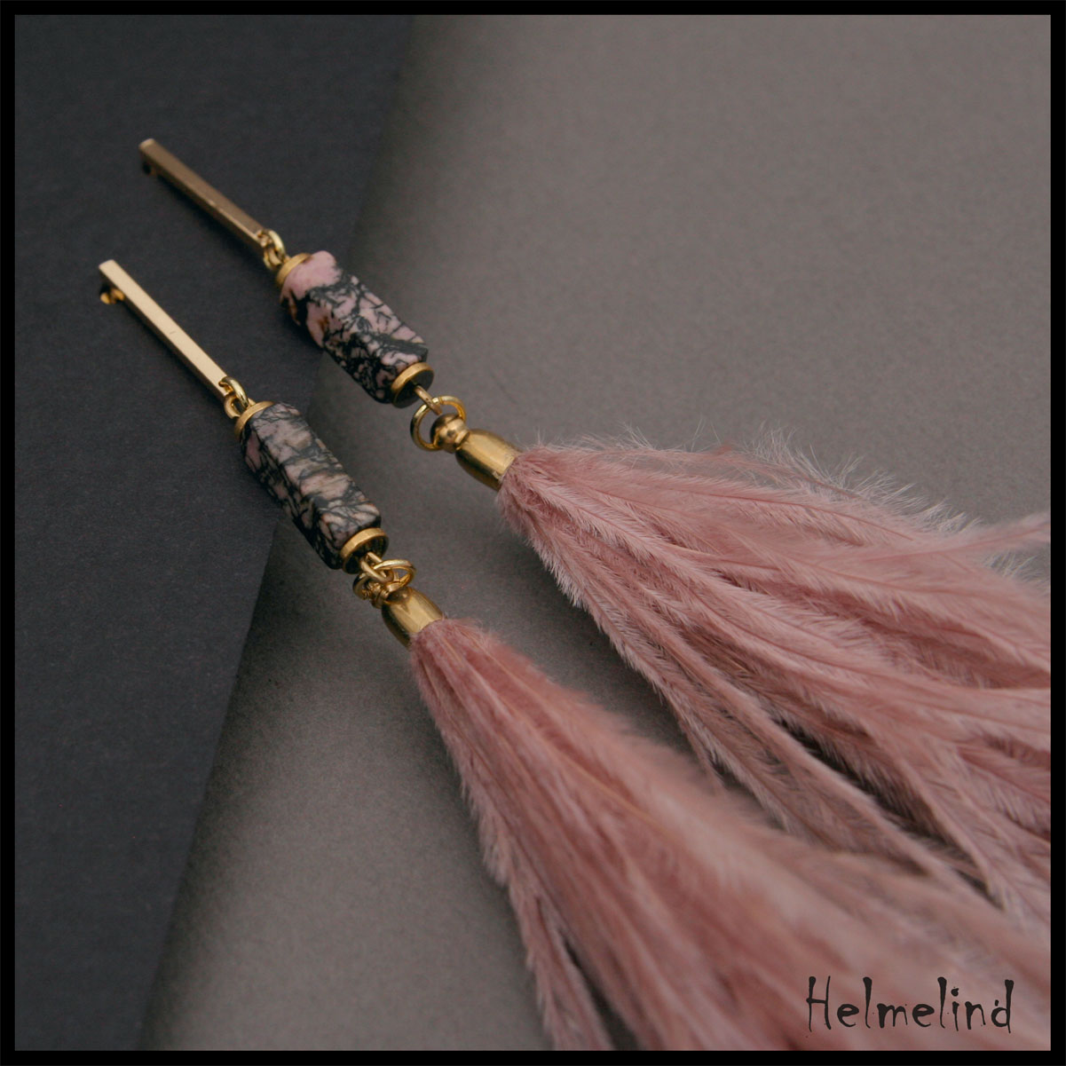 Kaunid poolvääriskividest sulgedega kõrvarõngad- rodoniit