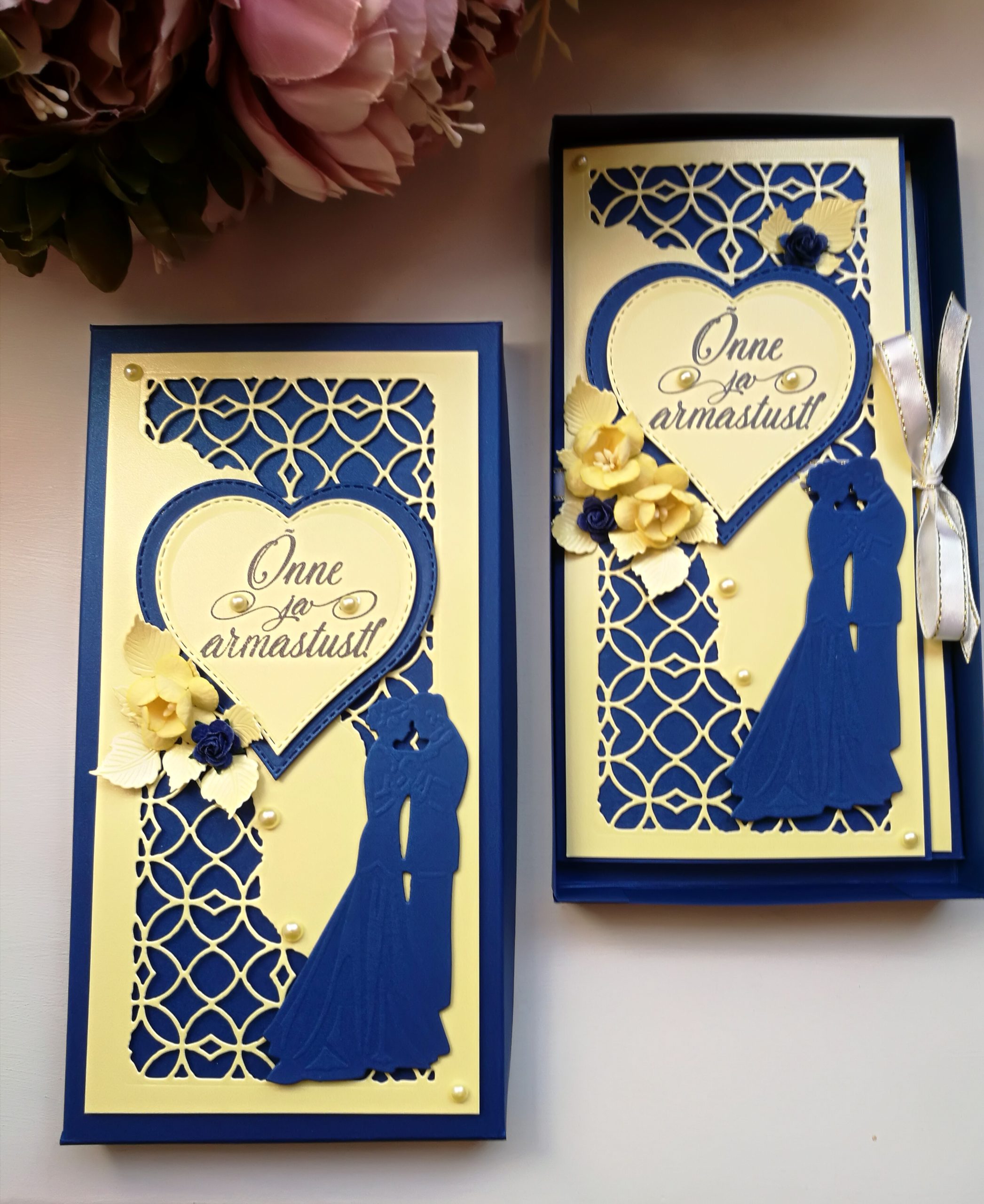 Sinine pulmakaart karbis "Õnne ja armastust", rahataskuga