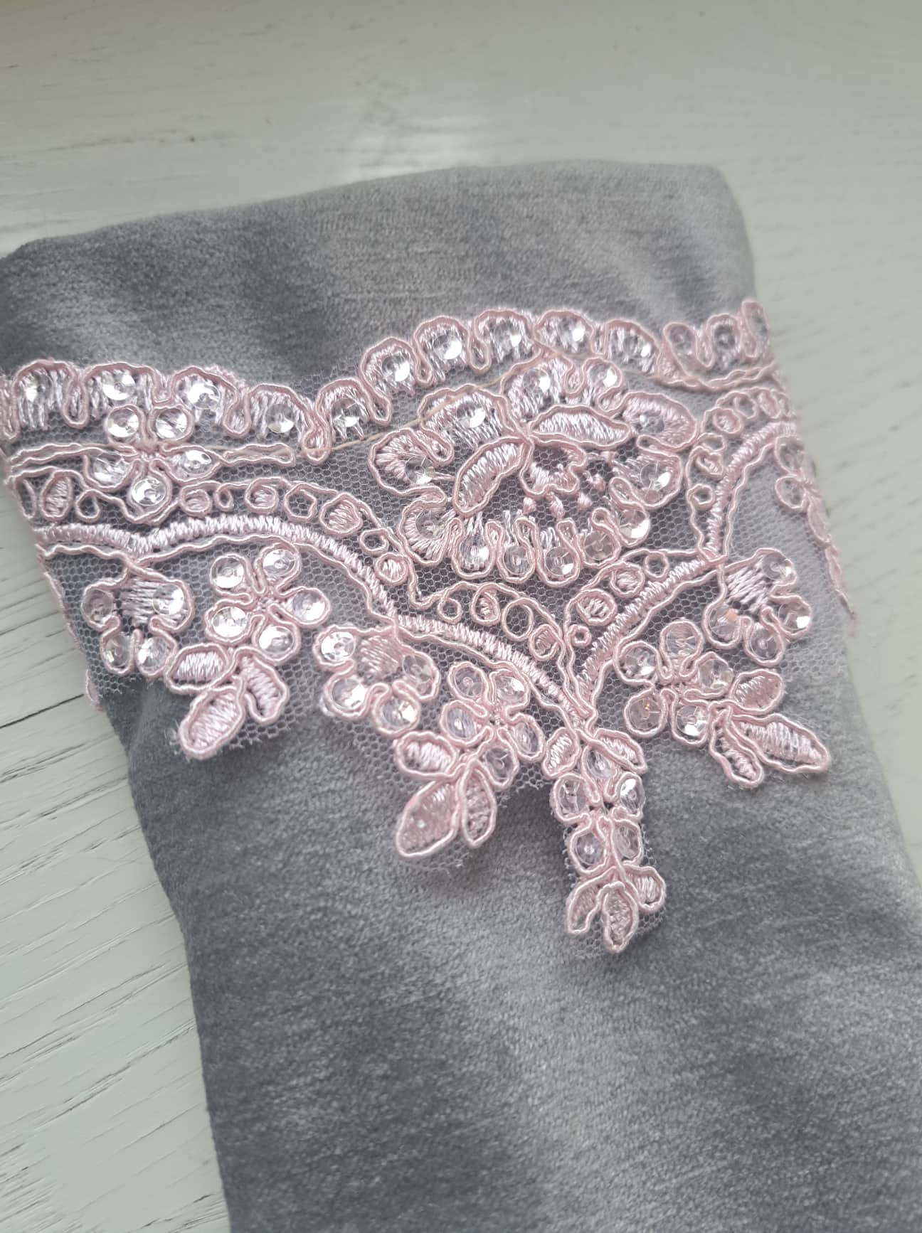 Elegantne päkapikusokk