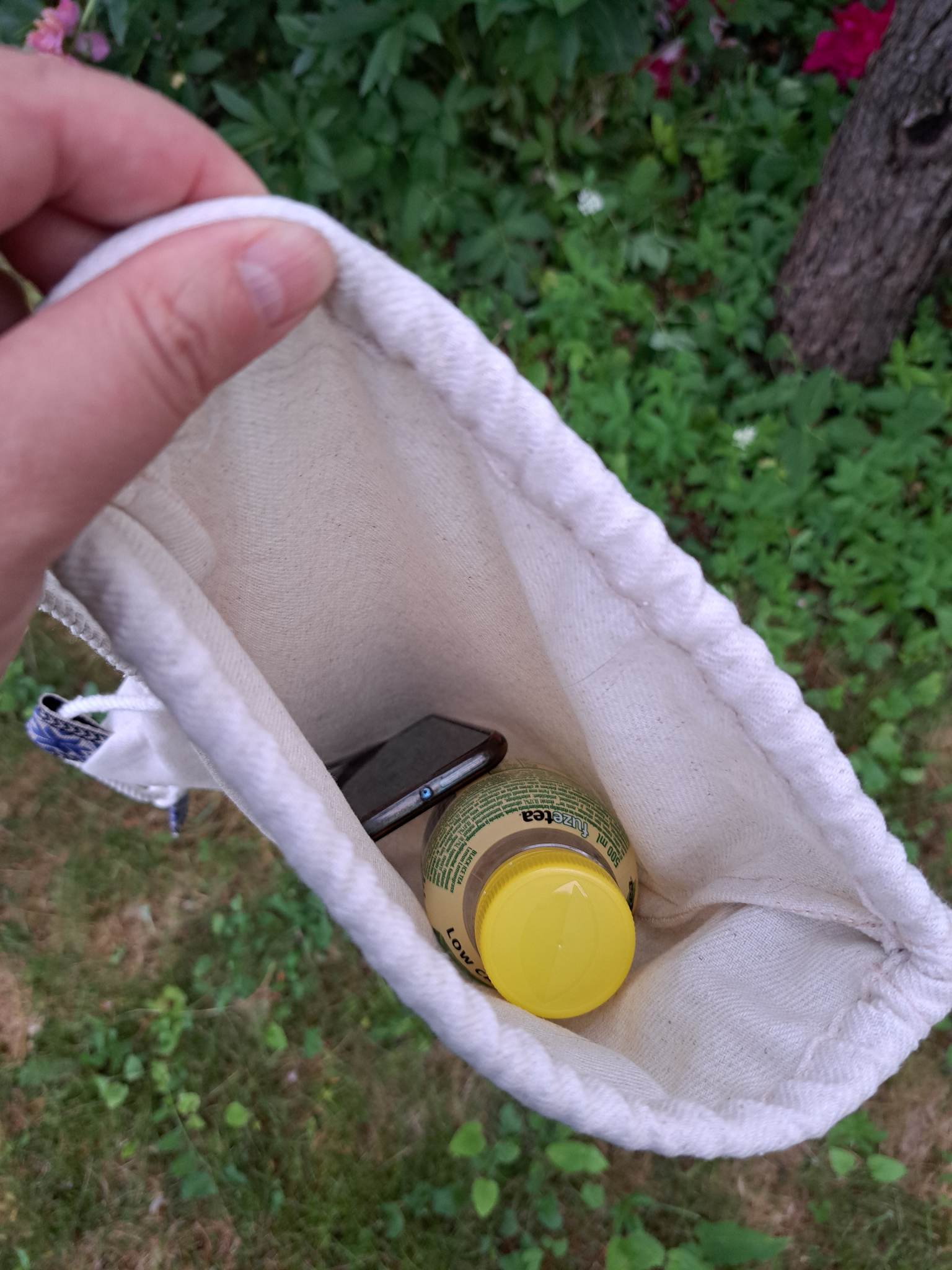 Praktiline ja lihtne kott laulu- ja tantsupeole, täiskasvanule