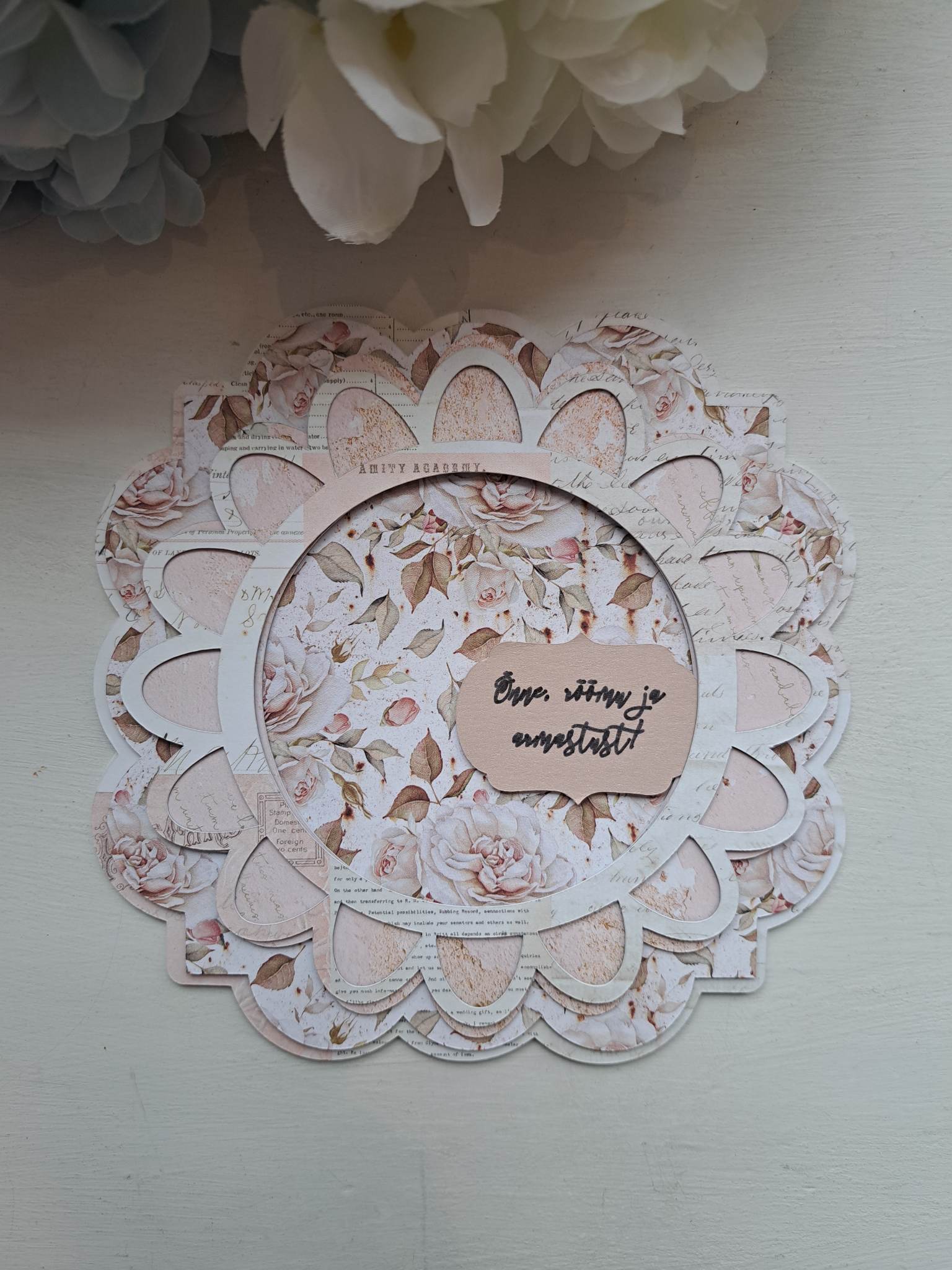 Õnnitluskaart tähtpäevaks "Õnne, rõõmu ja armastust!", roosid