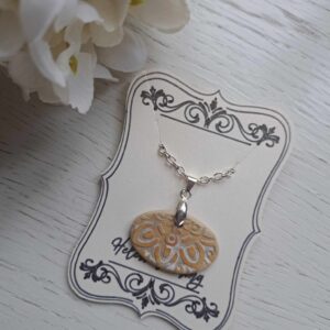 Kaunis keraamiline kaelakee "Mandala"