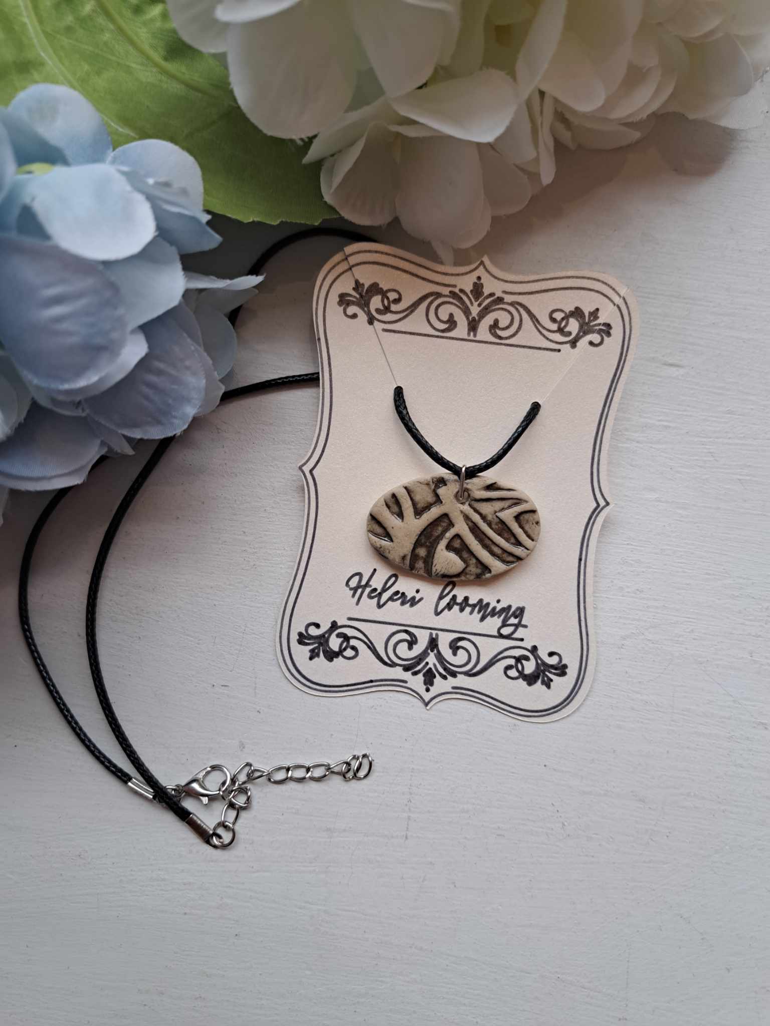 Kaunis keraamiline kaelakee "Öö"