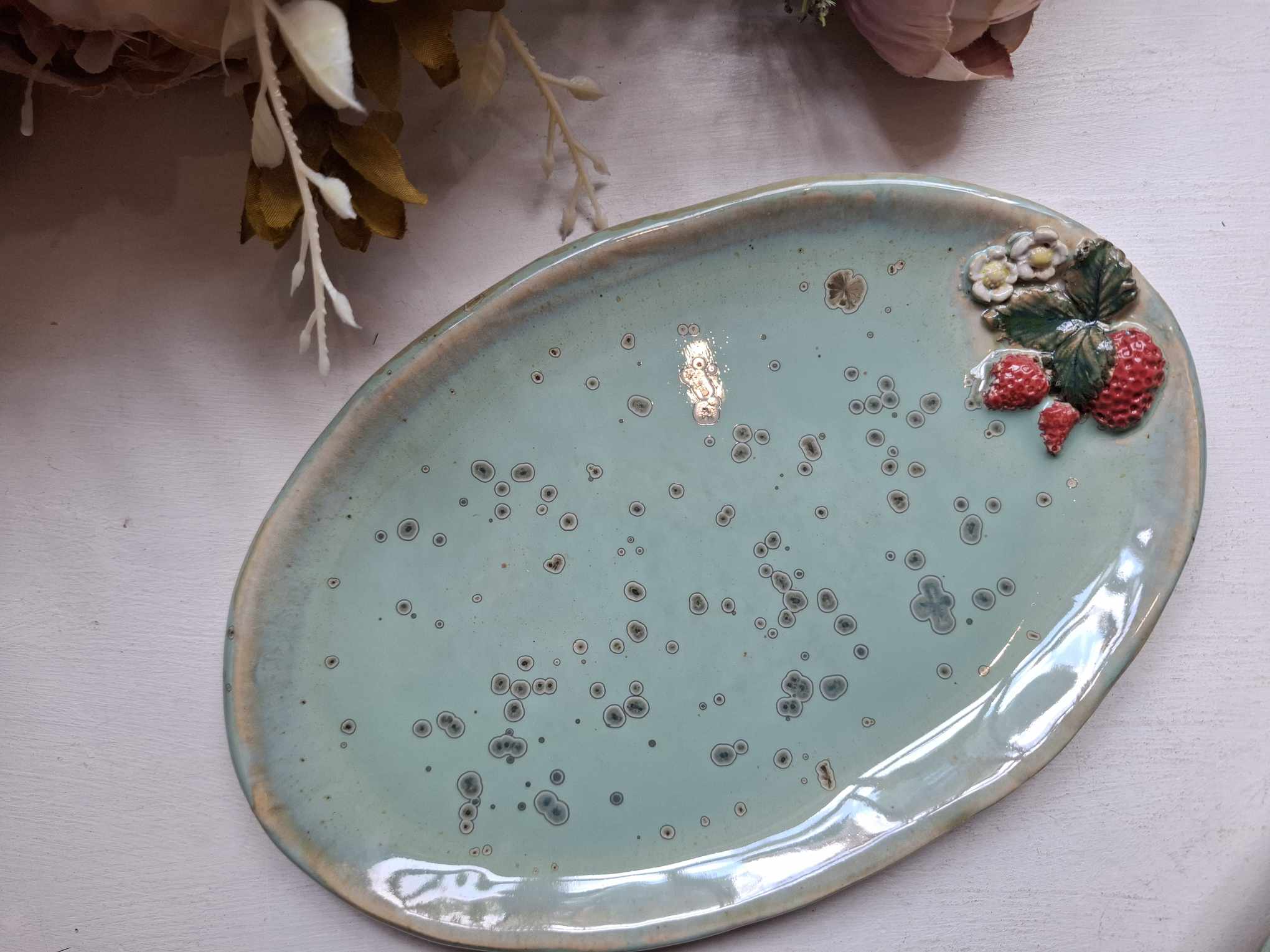 Kaunis keraamiline vaagen "Maasikad"