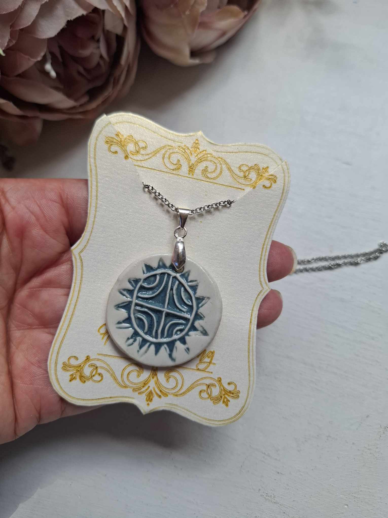 Kaunis keraamiline kaelakee "Päike"