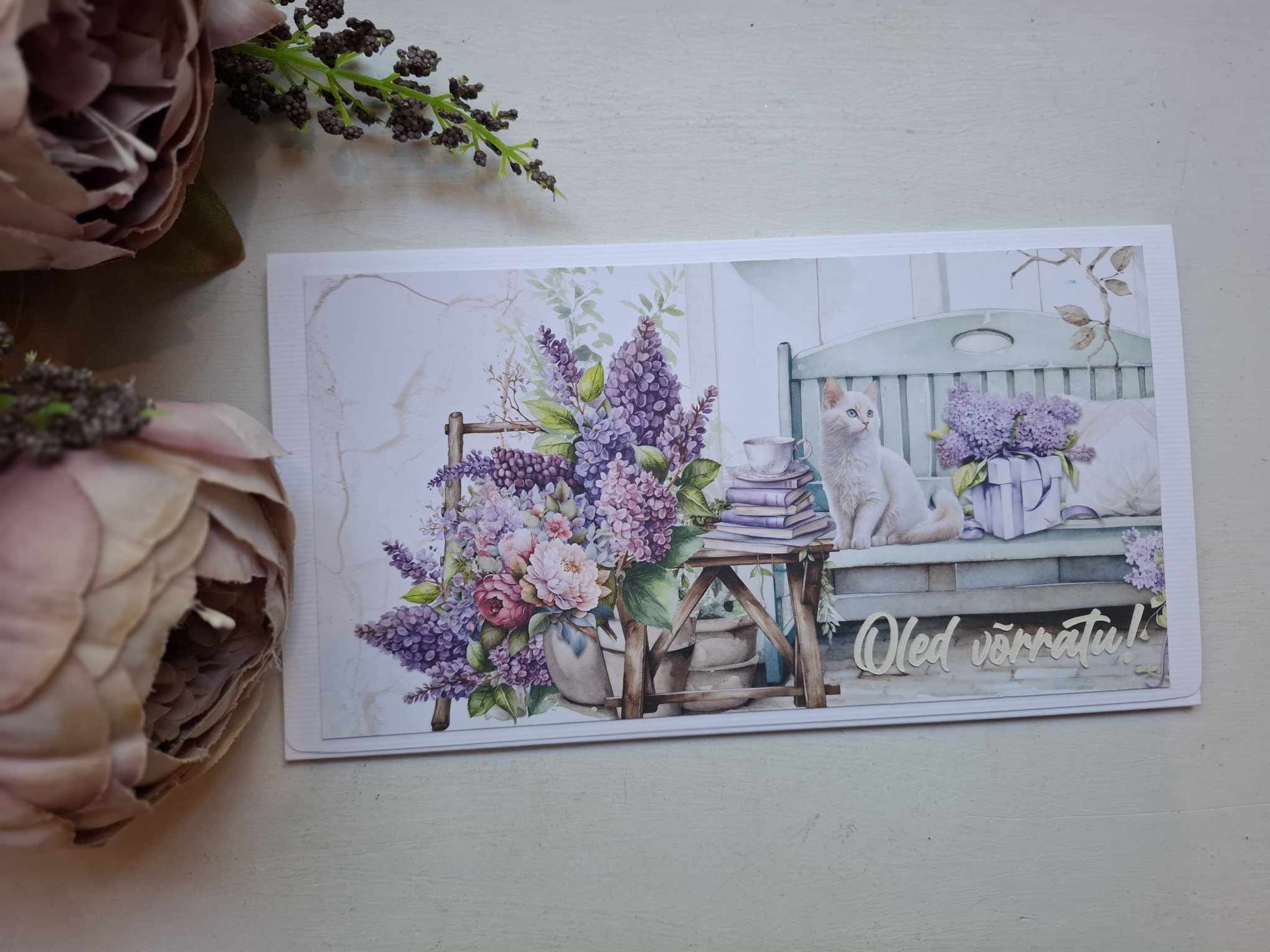 Õnnitluskaart rahataskuga "Sirelite lummuses"- "Oled võrratu!"