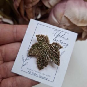 Kaunis keraamiline pross "Imeline vahtraleht"