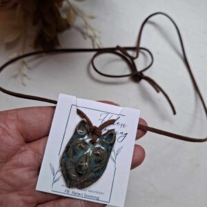 Keraamiline kaelaehe nahast paelaga "Hunt"