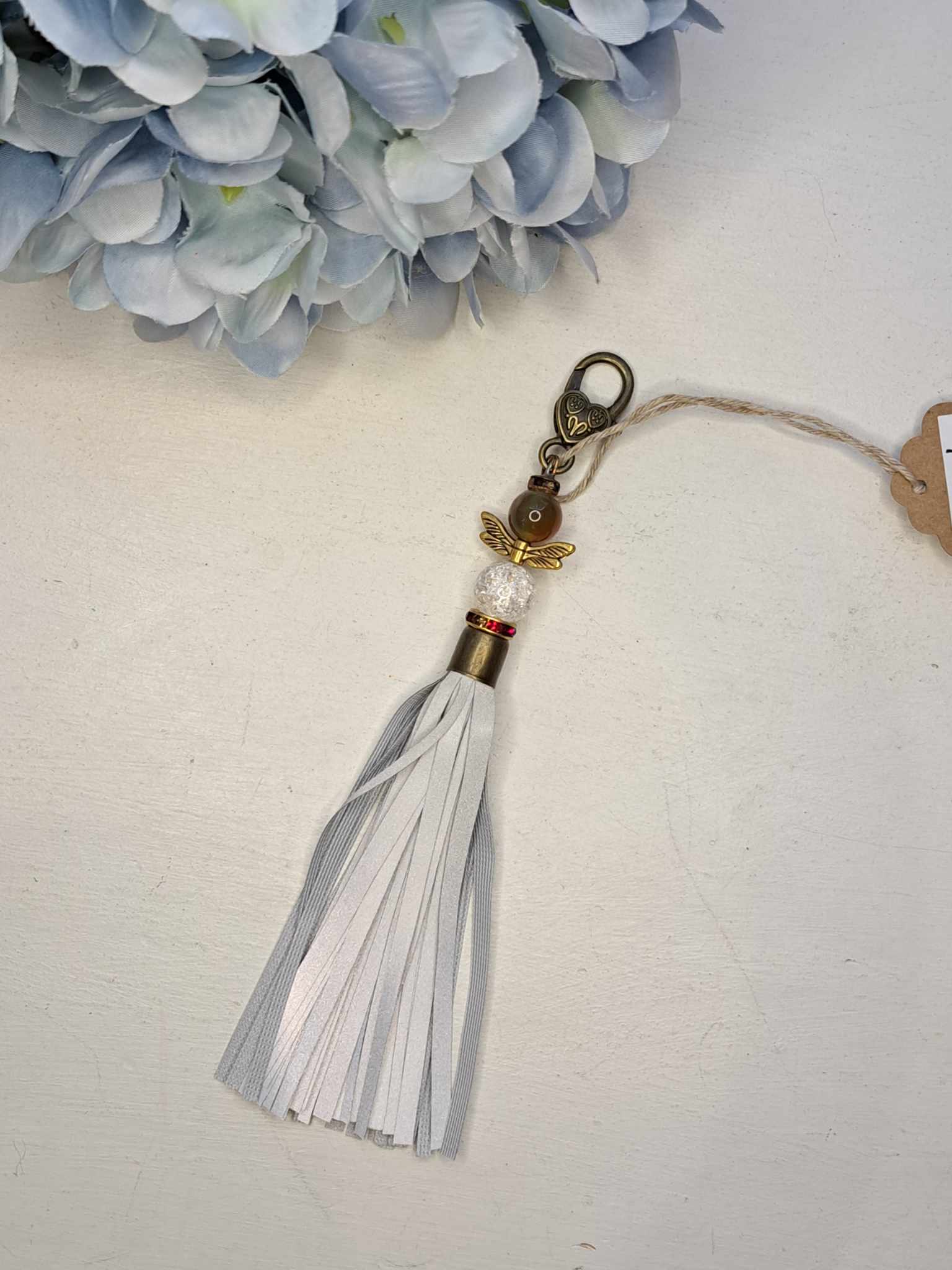 Helkiv ripats poolvääriskiviga, ahhaat ja mäekristall