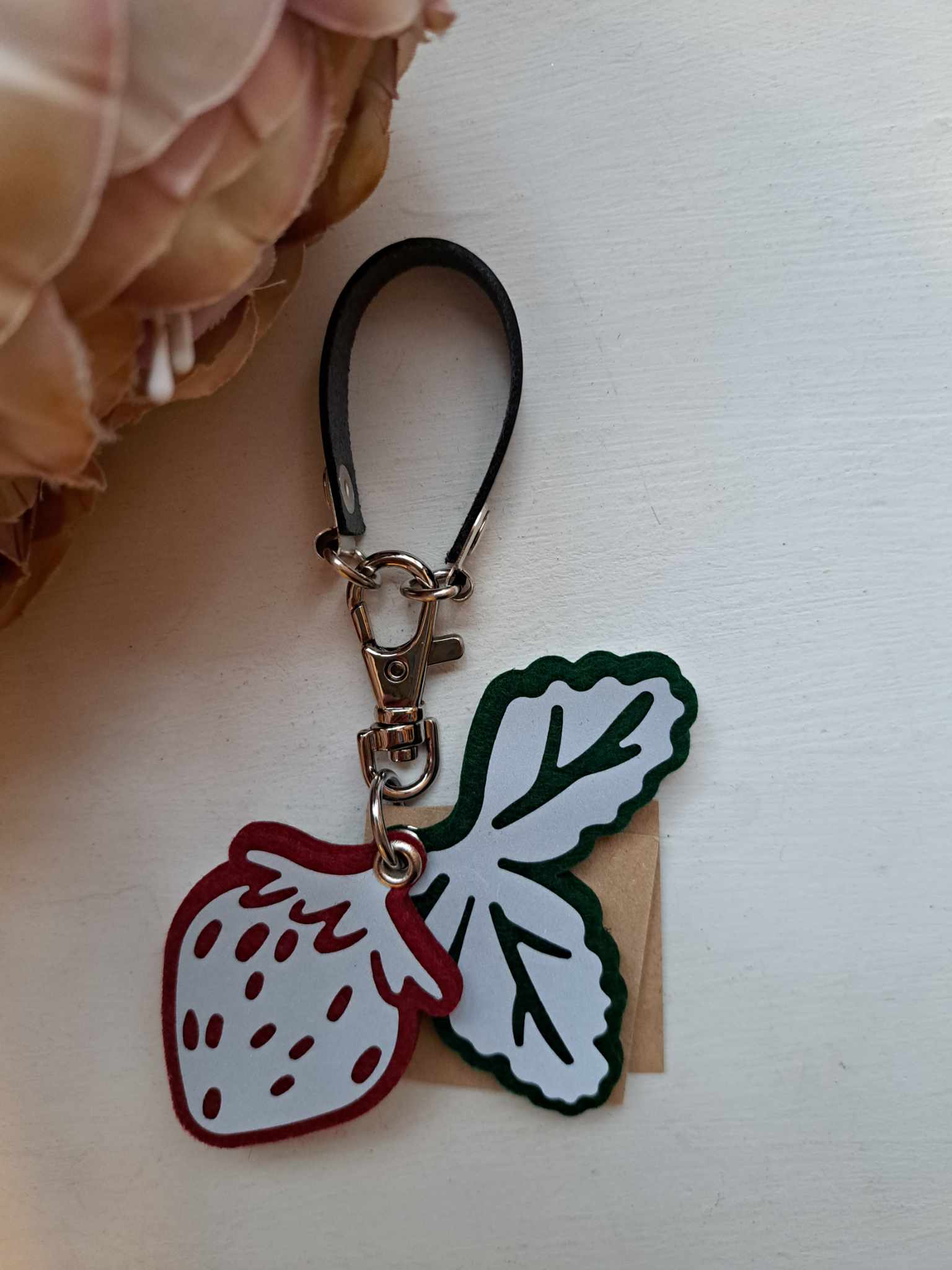 Helkiv ehe "Punane maasikas"