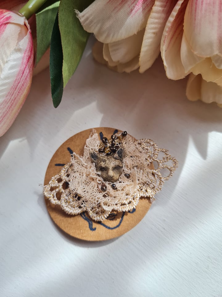 Keraamilise kassipeaga pross