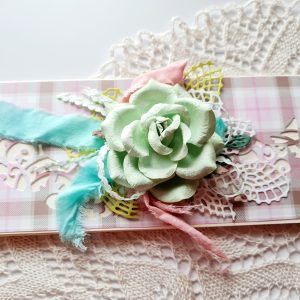 Kaunis roosiline rahakaart