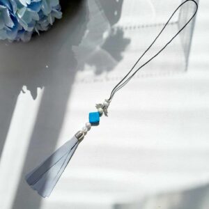 Helkiv ripats klaashelmestega