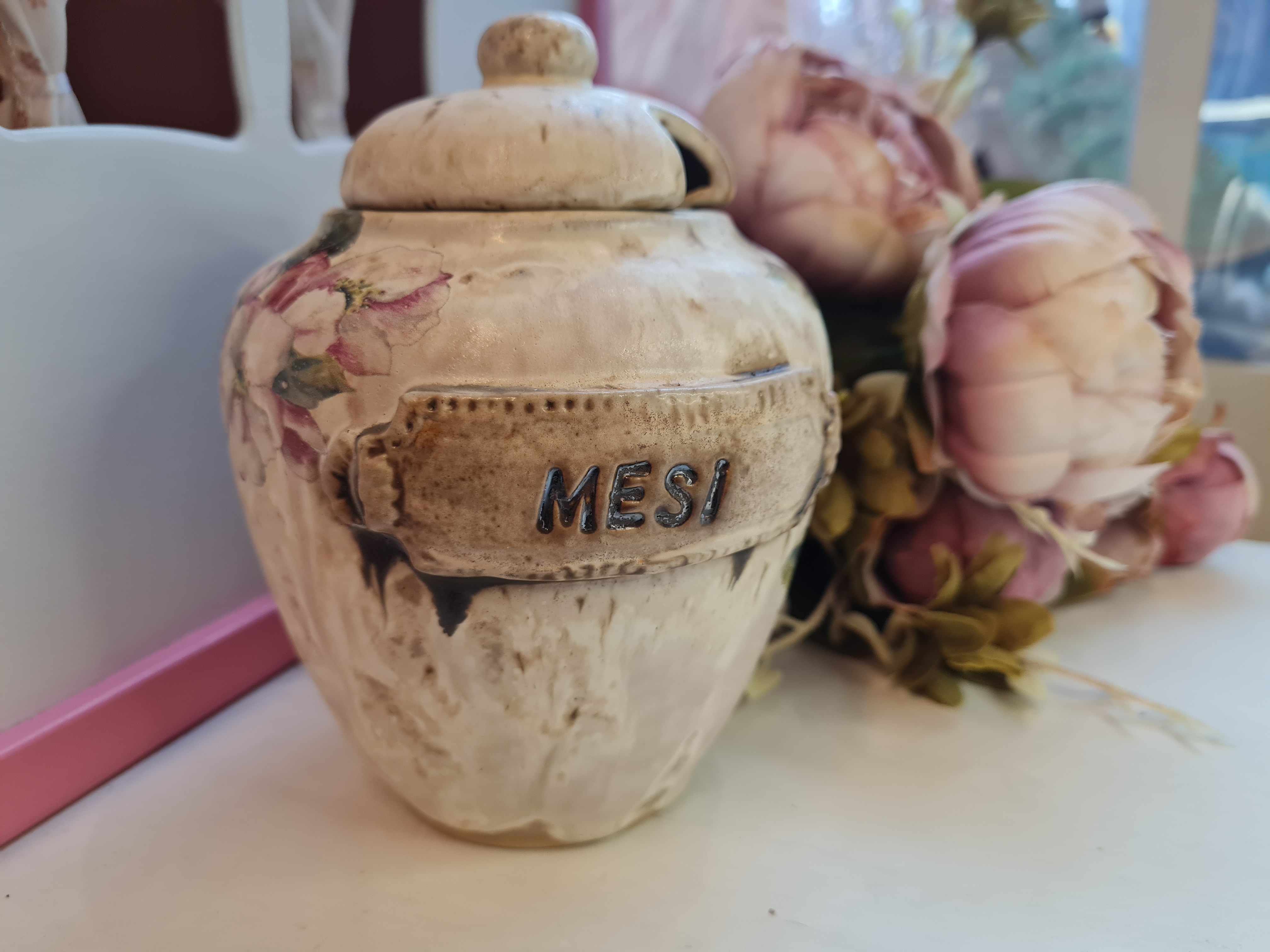 Keraamiline meepott "mesi", õunapuuõied
