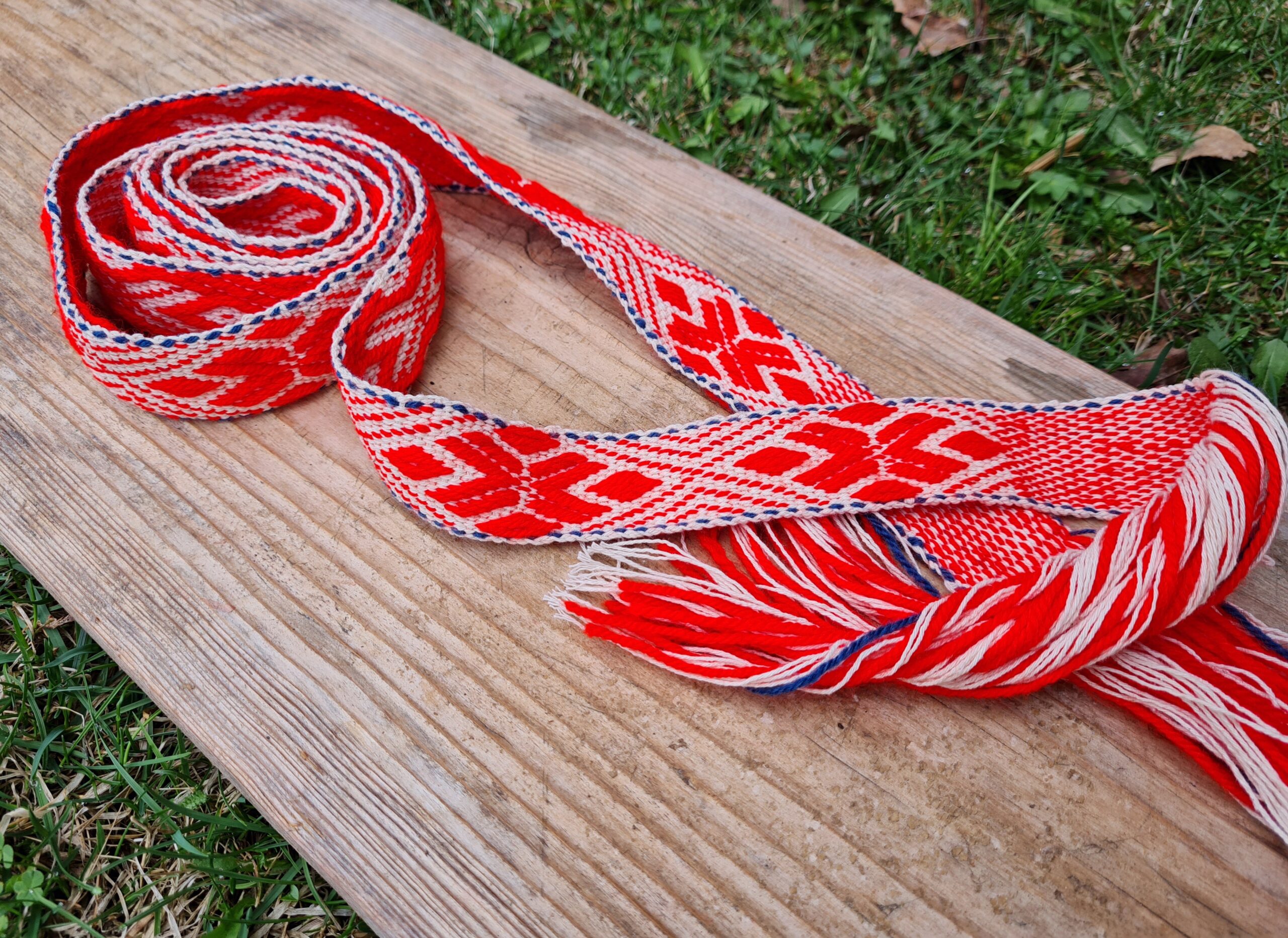 Rahvuslik kirivöö "Äksi"